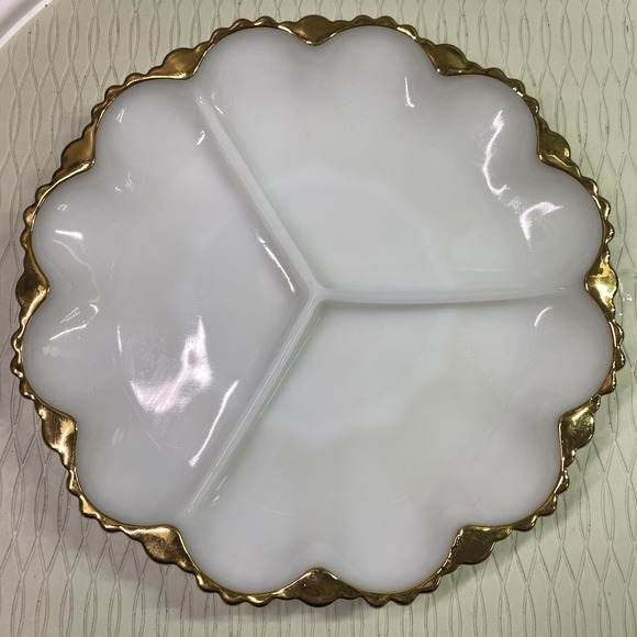 Anchor Hocking Fire‎ King White Milk Glass Divided Relish Tray-Gold Trim 10" W - Picture 2 of 4